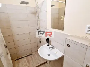 Pronájem pokoje, Olomouc, 8. května, 10 m2