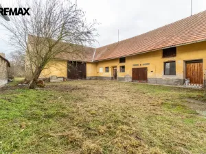 Prodej rodinného domu, Vrchotovy Janovice, 435 m2