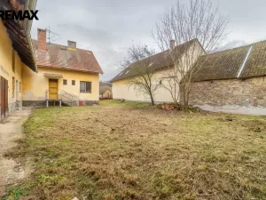 Prodej rodinného domu, Vrchotovy Janovice, 435 m2