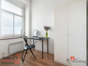 Prodej bytu 3+1, Beroun - Beroun-Zavadilka, Husova, 58 m2