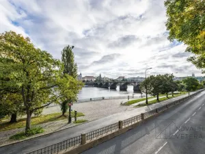 Prodej bytu 3+kk, Praha - Smíchov, Hořejší nábřeží, 85 m2