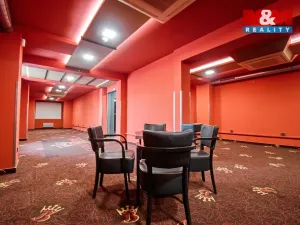 Pronájem obchodního prostoru, Rožnov pod Radhoštěm, Meziříčská, 180 m2