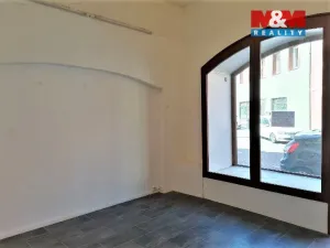 Pronájem obchodního prostoru, Kladno, Váňova, 35 m2
