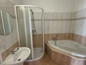 Pronájem bytu 2+kk, Třebíč, Hasskova, 68 m2