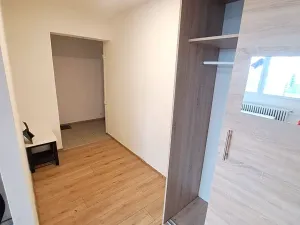 Pronájem bytu 1+kk, Praha - Vysočany, U vinných sklepů, 28 m2