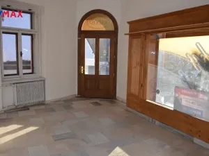 Pronájem obchodního prostoru, Jablonec nad Jizerou, 30 m2