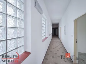 Pronájem kanceláře, Pardubice - Zelené Předměstí, V Ráji, 740 m2