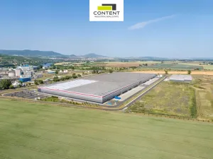 Pronájem skladu, Lovosice, 6563 m2