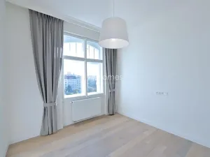Pronájem bytu 3+kk, Praha - Vinohrady, náměstí Jiřího z Poděbrad, 137 m2
