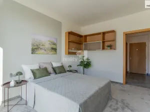 Prodej bytu 2+kk, Jesenice, Sluneční, 63 m2