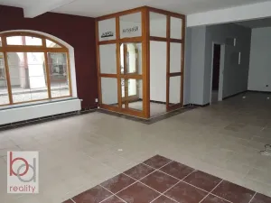 Prodej obchodního prostoru, České Budějovice, Plachého, 103 m2