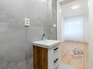 Prodej bytu 2+kk, Praha - Nusle, U křížku, 37 m2