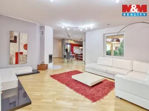 Prodej rodinného domu, Hrušovany, 300 m2