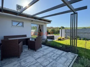 Prodej rodinného domu, Valtice, Polní, 161 m2