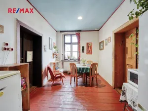 Prodej rodinného domu, Úterý, 677 m2