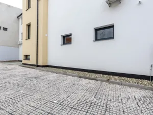 Pronájem obchodního prostoru, Staré Město, Hradišťská, 42 m2