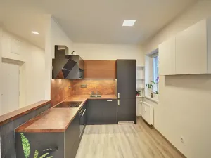 Pronájem bytu 2+kk, Kolín, Jeronýmova, 53 m2