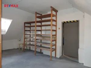 Pronájem výrobních prostor, Hostivice, Školská, 400 m2