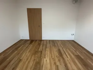 Pronájem bytu 1+kk, Kralupy nad Vltavou, Nádražní, 28 m2