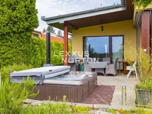 Pronájem rodinného domu, Praha - Lysolaje, Hřebenová, 190 m2