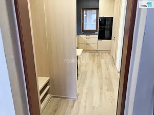 Pronájem bytu 3+1, Plzeň - Severní Předměstí, Lochotínská, 65 m2