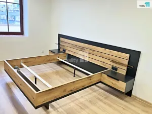 Pronájem bytu 3+1, Plzeň - Severní Předměstí, Lochotínská, 65 m2