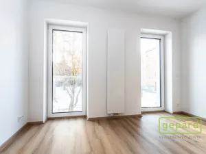 Pronájem bytu 1+kk, Praha, Danielova, 34 m2