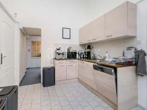 Pronájem kanceláře, Praha - Záběhlice, Za potokem, 270 m2