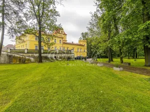 Pronájem kanceláře, Praha - Záběhlice, Za potokem, 270 m2