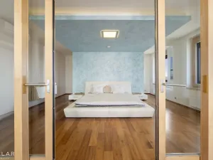 Pronájem atypického bytu, Brno - Štýřice, Pražákova, 332 m2