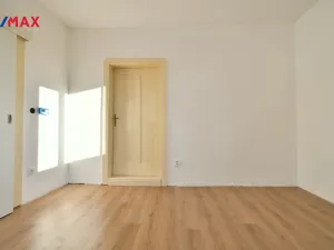 Pronájem bytu 3+1, Nová Paka, Masarykovo náměstí, 93 m2