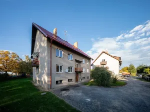 Prodej bytu 3+1, Lišov - Hůrky, 78 m2