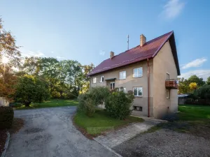 Prodej bytu 3+1, Lišov - Hůrky, 78 m2
