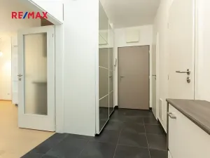 Pronájem bytu 3+kk, Praha - Hlubočepy, Devonská, 64 m2