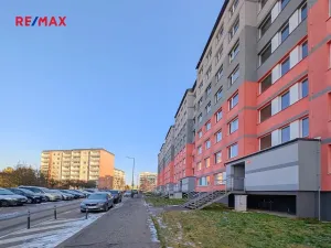 Pronájem bytu 1+kk, Praha - Černý Most, Doležalova, 33 m2