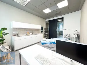 Pronájem ordinace, Praha - Michle, Jihlavská, 30 m2