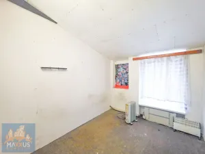Pronájem výrobních prostor, Hostomice, Tyršovo náměstí, 220 m2