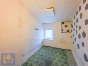 Pronájem výrobních prostor, Hostomice, Tyršovo náměstí, 220 m2