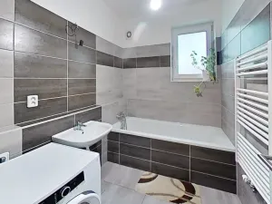 Prodej bytu 2+kk, Miroslav, Husova, 59 m2