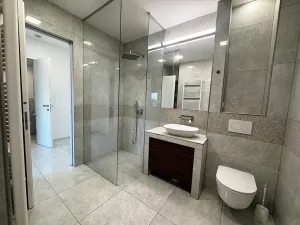 Pronájem bytu 3+kk, Pardubice, Štrossova, 83 m2