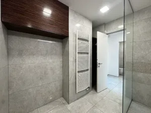 Pronájem bytu 3+kk, Pardubice, Štrossova, 83 m2