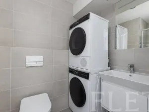 Pronájem bytu 1+kk, Praha - Smíchov, Plzeňská, 20 m2