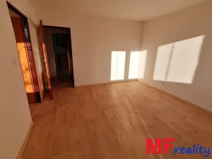 Pronájem bytu 3+1, Hradec Králové, Třebechovická, 66 m2