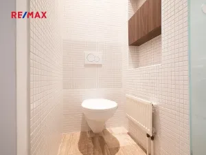 Prodej bytu 2+kk, Praha - Holešovice, Tovární, 77 m2