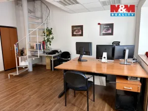 Pronájem kanceláře, Pardubice - Zelené Předměstí, Štefánikova, 119 m2