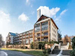 Pronájem bytu 2+kk, Praha - Dejvice, Lindleyova, 44 m2