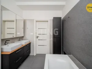 Prodej bytu 3+kk, Ostrava, Na Burni, 120 m2