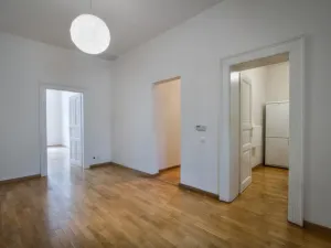 Pronájem bytu 2+kk, Praha - Holešovice, Komunardů, 47 m2