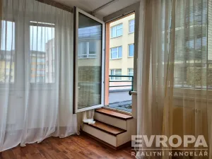 Prodej bytu 3+kk, Praha - Hlubočepy, Voskovcova, 83 m2