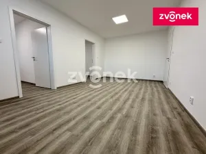 Prodej bytu 3+1, Uherský Brod, nám. 1. máje, 61 m2